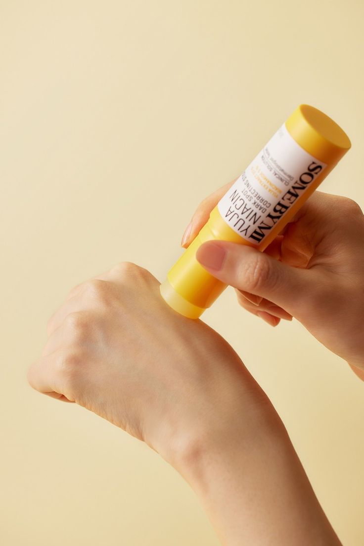 SOME BY MI YUJA NIACIN DARK SPOT CORRECTING STICK 10G