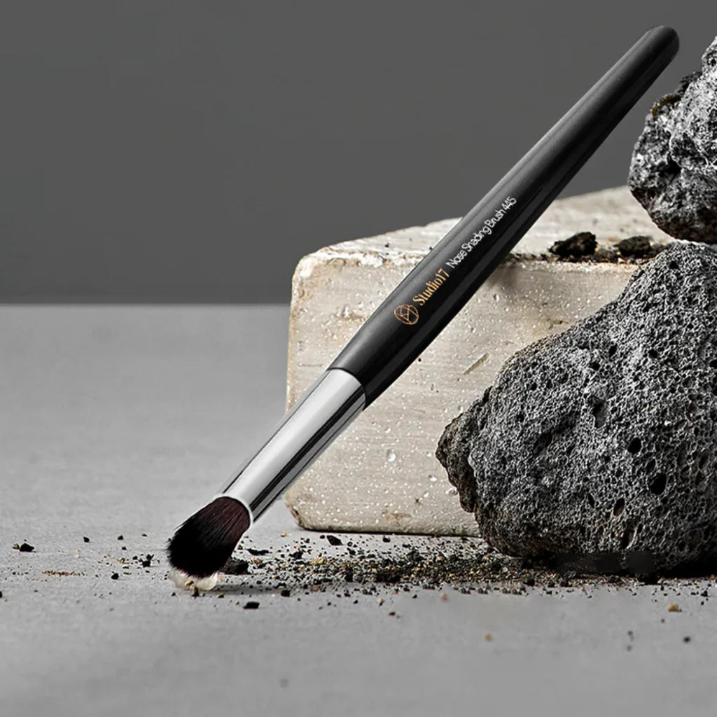 STUDIO17 PINCEL PARA SOMBREAMENTO DE NARIZ 445