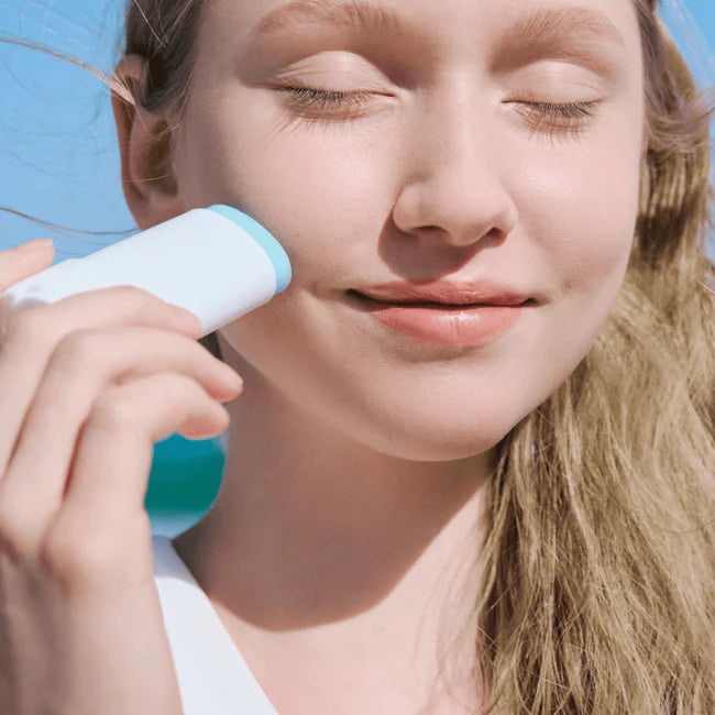 SKIN1004 MADAGASCAR CENTELLA HYALU-CICA SILKY FIT SUN STICK 20G