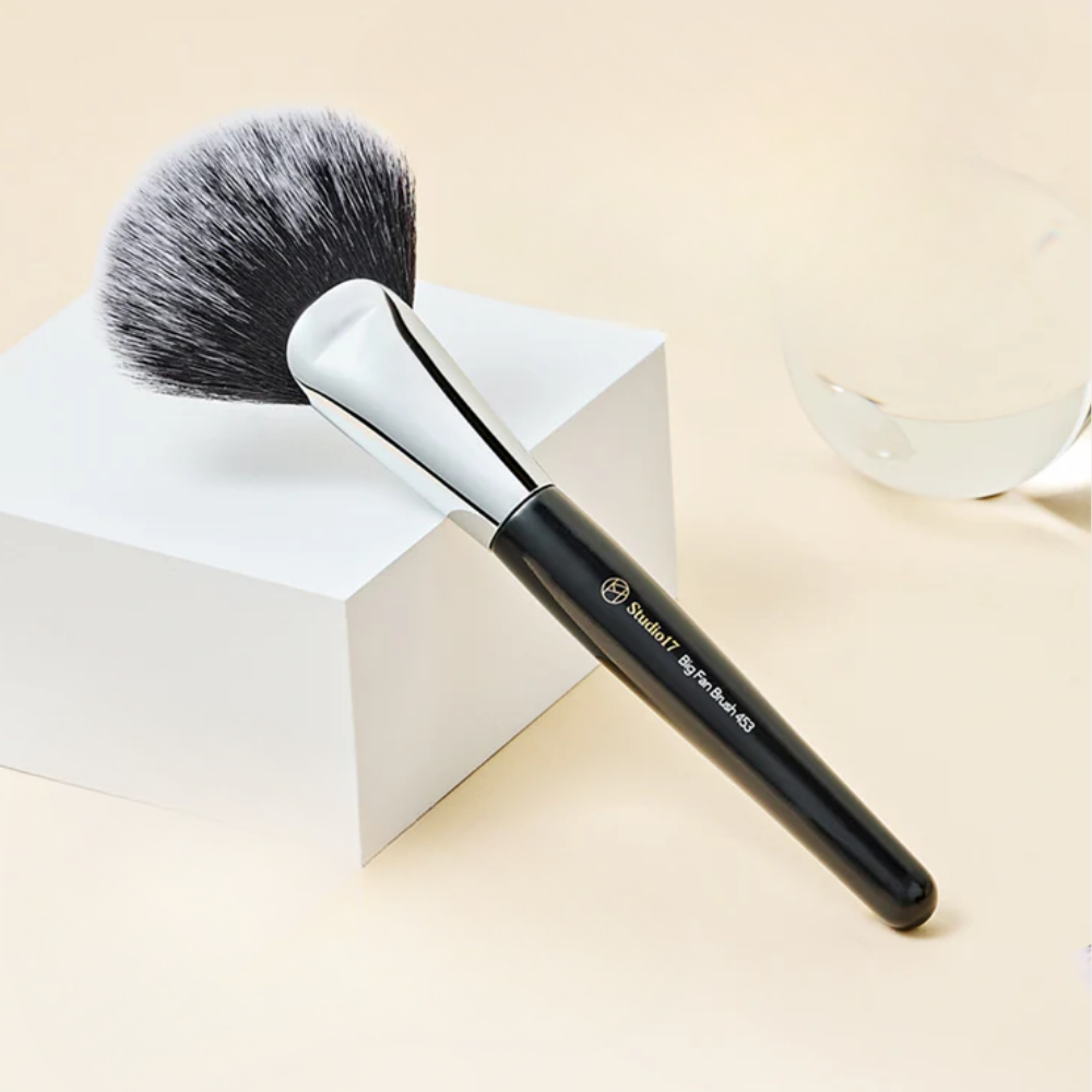 STUDIO17 BIG FAN BRUSH 453