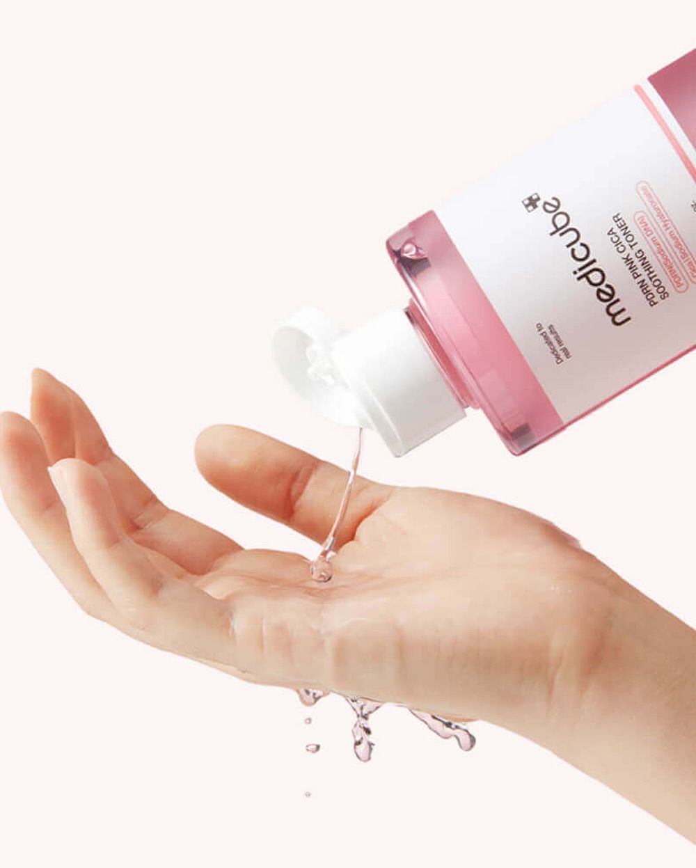 MEDICUBE PDRN PINK CICA SOOTHING TONER 250ML