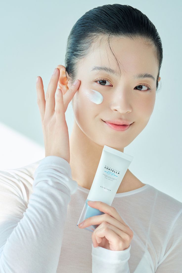 SKIN1004 MADAGASCAR CENTELLA HYALU-CICA WATER FIT SUN SERUM PROTETOR SPF 50+ PA+++